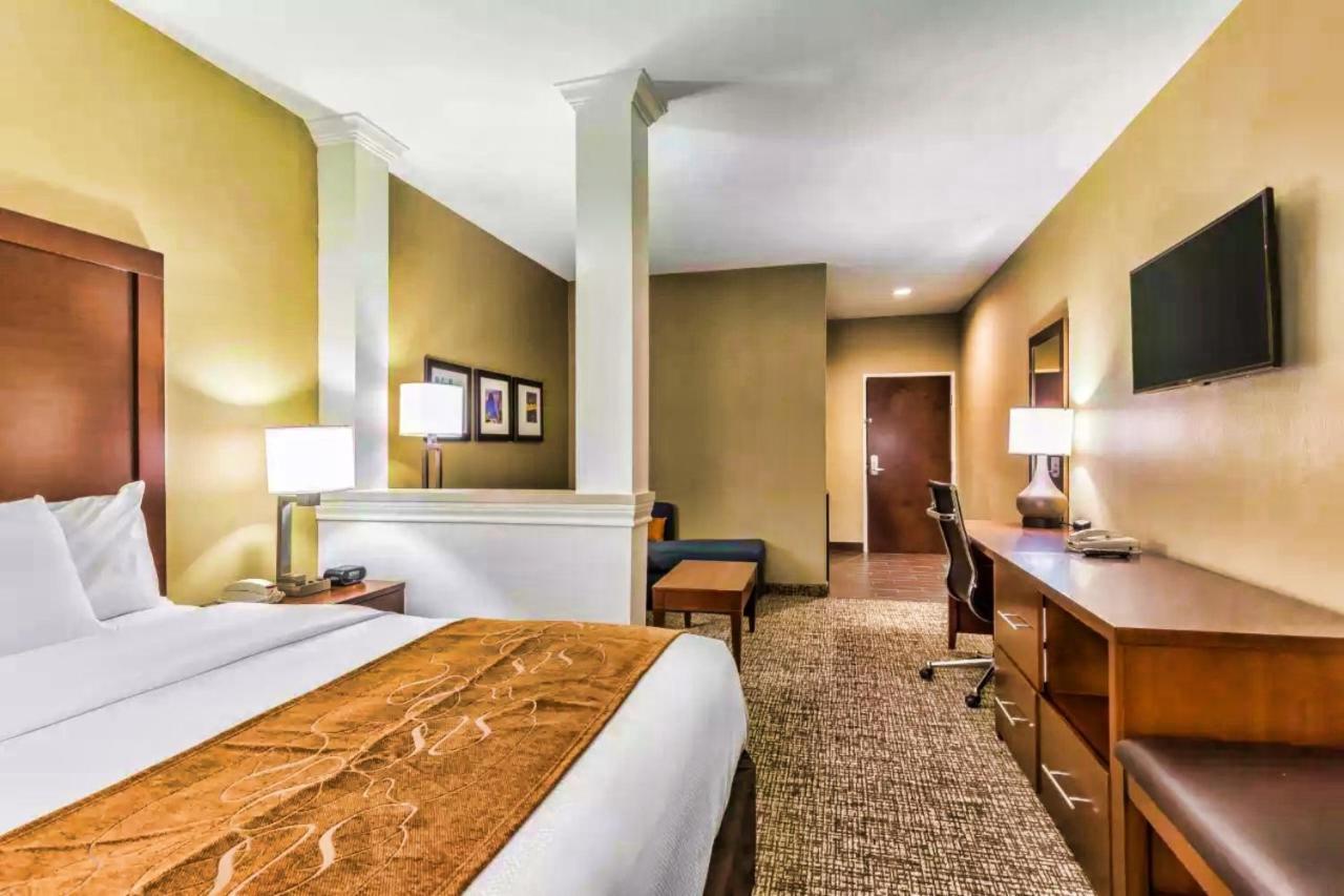 Comfort Suites Houston I45 North Aldine Exterior foto